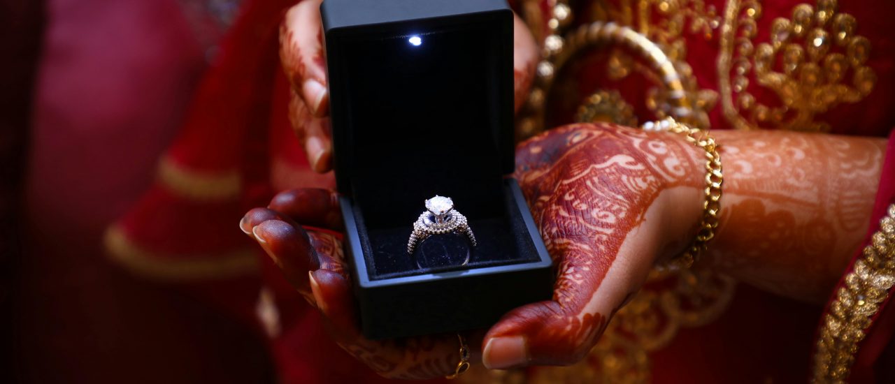 Navigating the UK Fiancé(e) Visa vs Spouse Visa: Costs, Paths, and Reality Checks